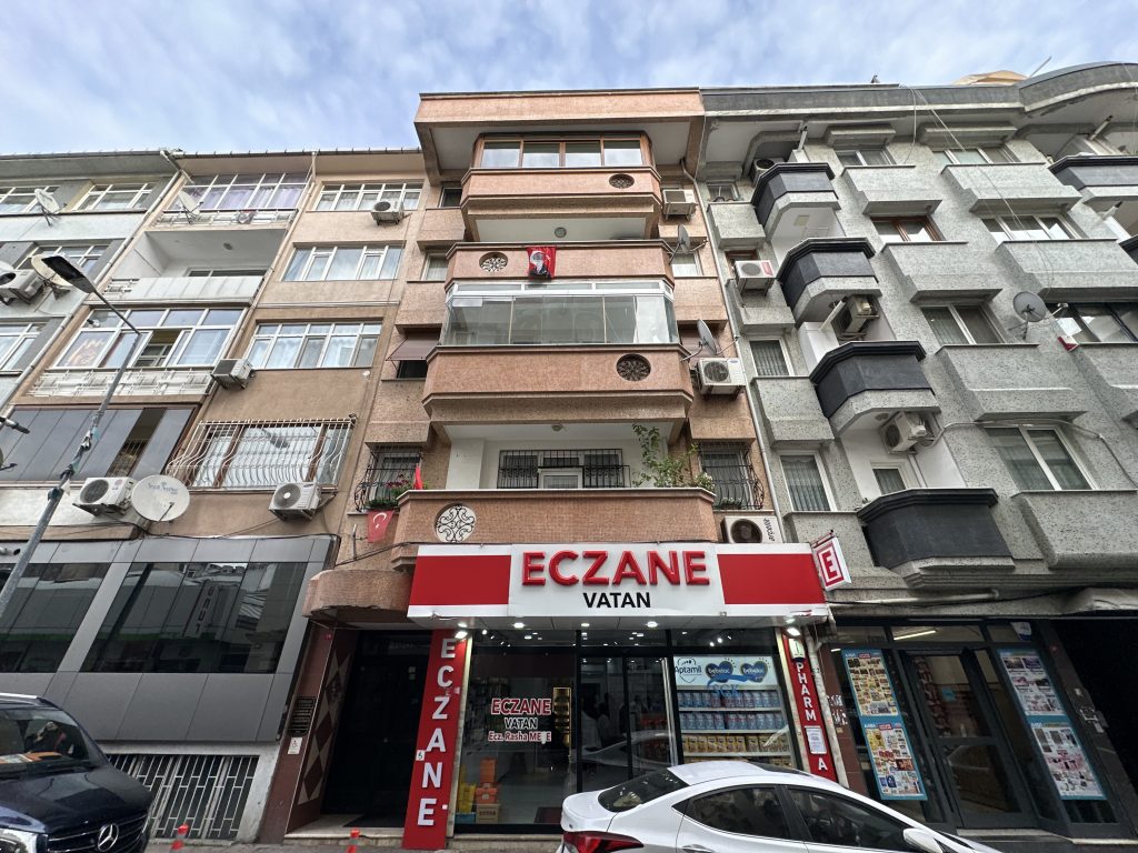 Akşemsettin mahallesi, Hakperest Sokak, No:22 Fatih/İstanbul - 2